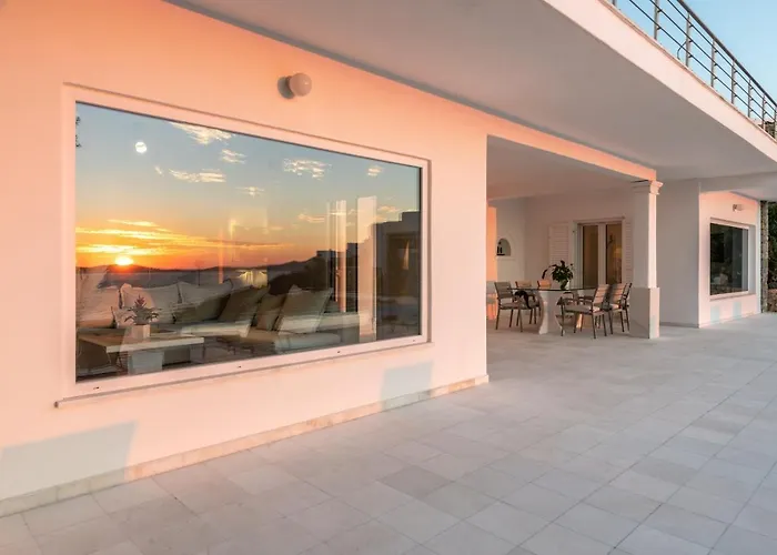 Вилла Deloxenia By Ethos Hospitality